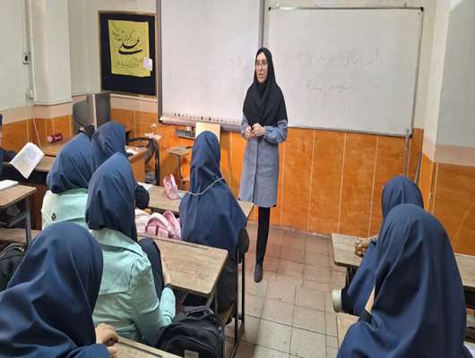 برگزاری کلاس آموزشی نقش تغذیه در پیشگیری از سرطان در مرکز خدمات جامع سلامت ابوذر